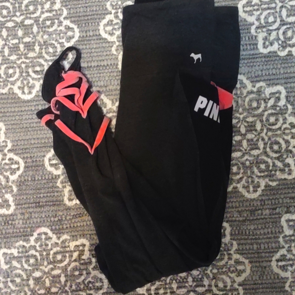 PINK LEGGINGS